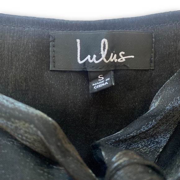 Lulu’s Long Sleeve Shiny Sleek Top - Picture 3 of 7